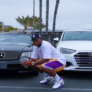 Meet your Posher, Dom